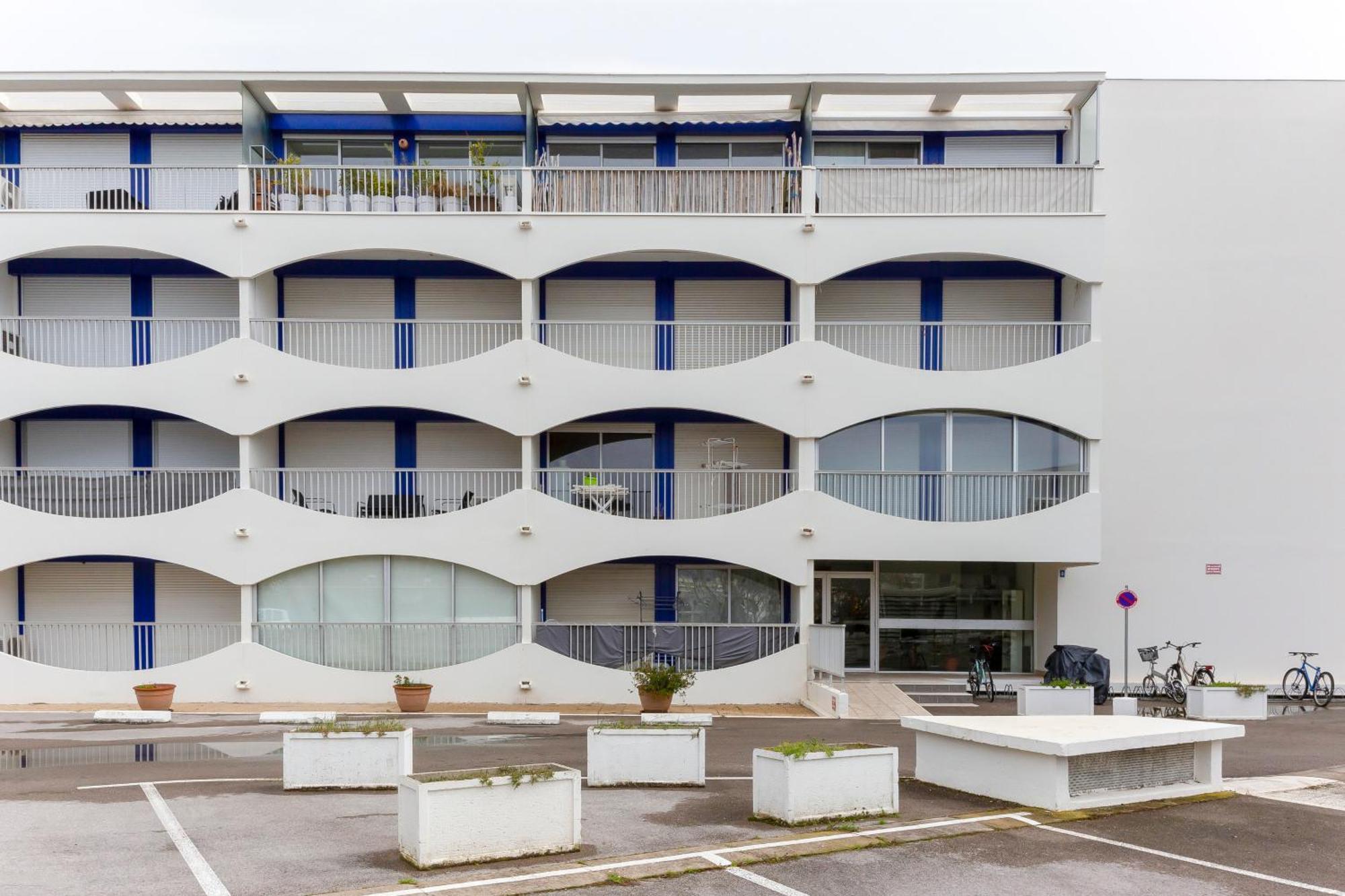 Chez Edouard 362 - Superbe En Premiere Ligne De La *